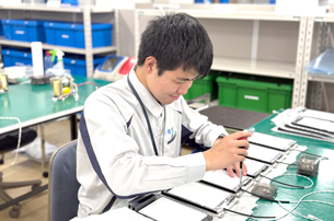 先輩社員インタビュー